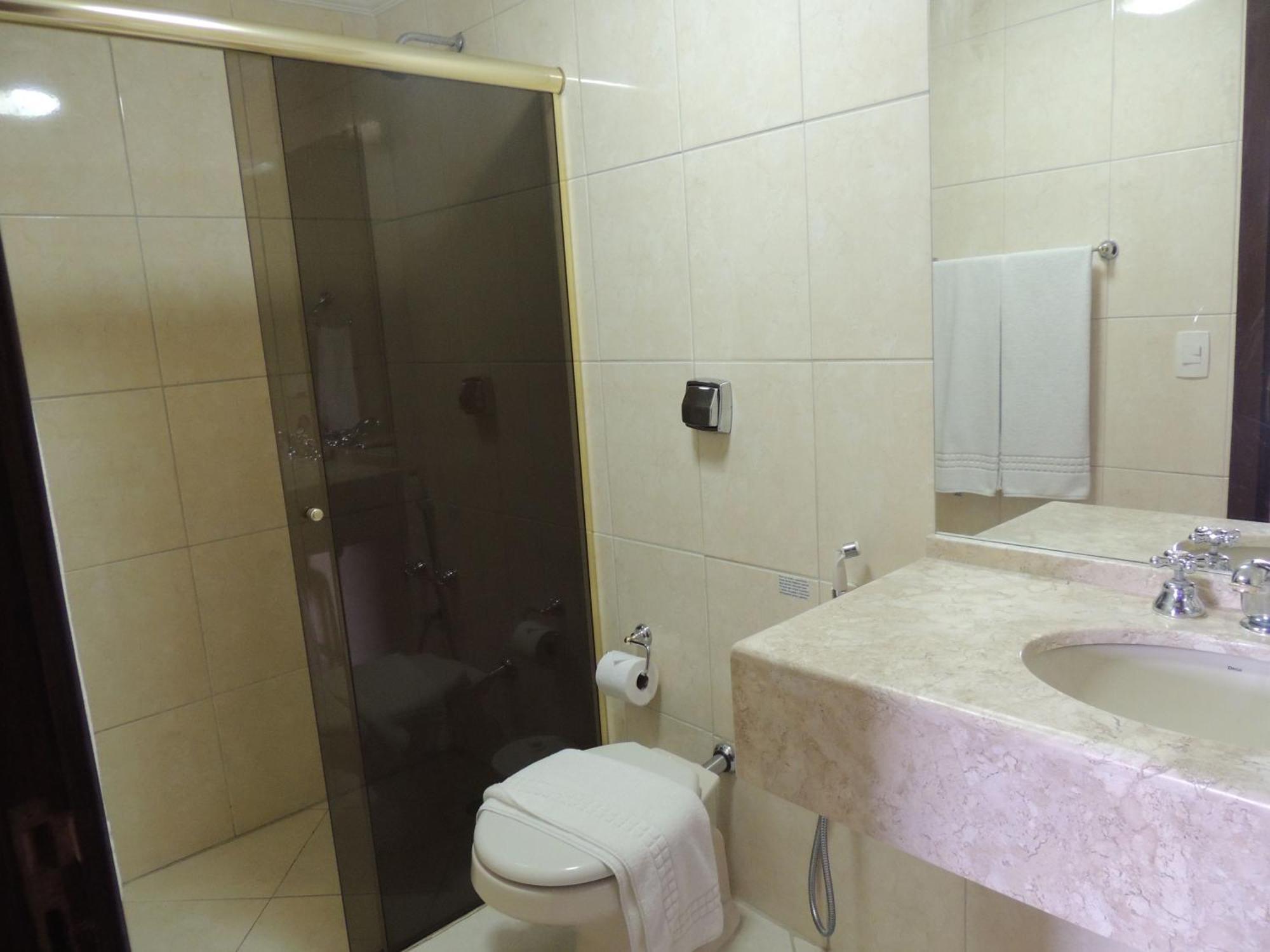Hotel Monte Carlo Campos do Jordao Phòng bức ảnh